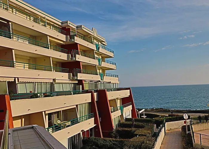 Appartement 50M² Avec Terrasse Panoramique A Sete - Fr-1-472A-240